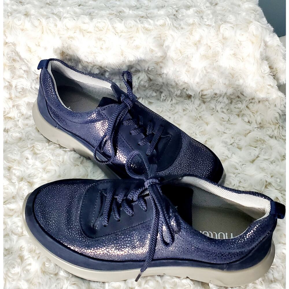 Hotter Womens Navy Blue Lace Up Star Sneaker Size 7.5 Casual Comfortable Glam